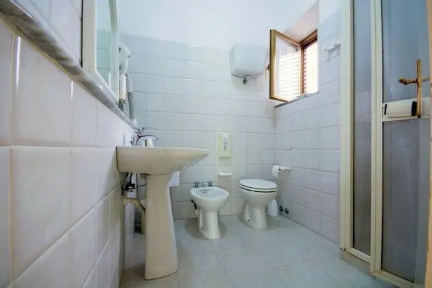 Standard Tek Büyük veya İki Ayrı Yataklı Oda, 1 Büyük (Queen) Boy Yatak, Bahçe Manzaralı