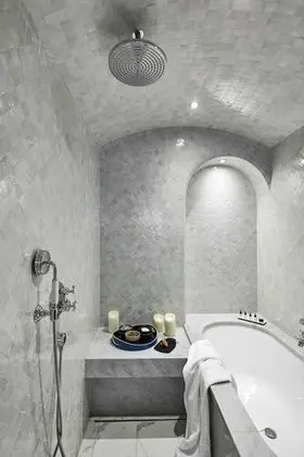 Süit (Indulgence Suite)