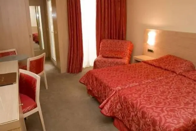 Comfort Üç Kişilik Oda