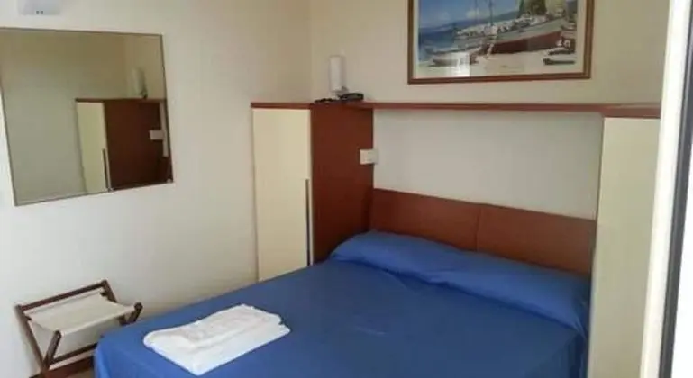 Comfort Tek Büyük veya İki Ayrı Yataklı Oda