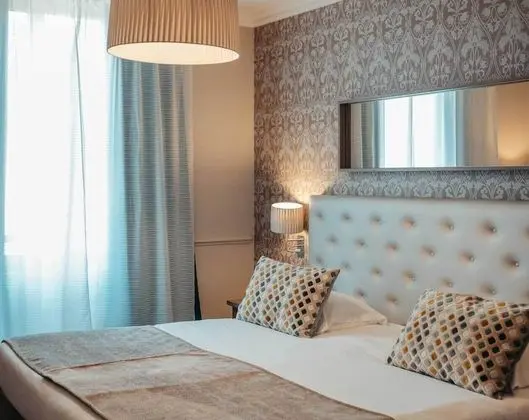 Standard Tek Büyük veya İki Ayrı Yataklı Oda, Şehir Manzaralı