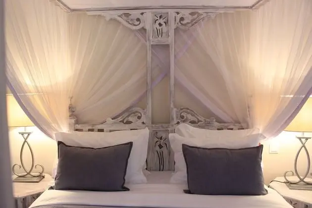 Luxury Tek Büyük Yataklı Oda