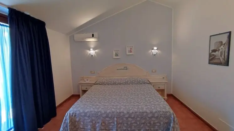 Comfort Büyük Yataklı Tek Kişilik Oda