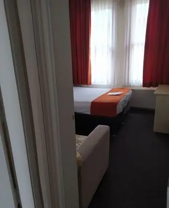 Standard Üç Kişilik Oda