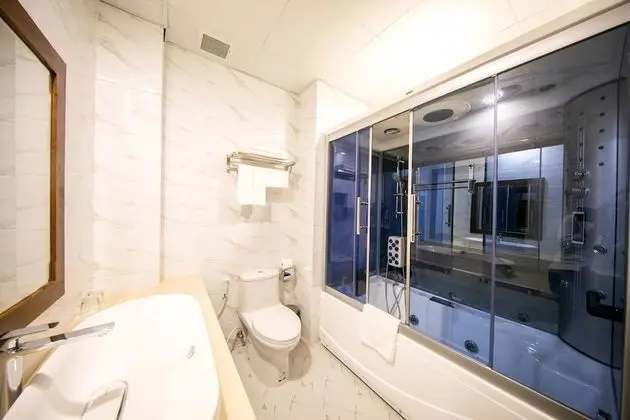 Tek Büyük Yataklı Oda (VIP with Window)