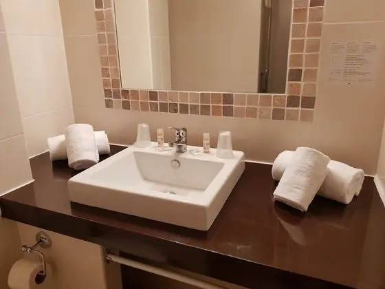 Tek Büyük Yataklı Oda, Denize Bakan