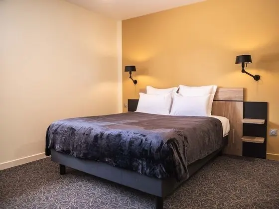 Comfort Tek Büyük Yataklı Oda