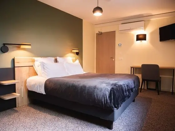 Comfort Tek Büyük Yataklı Oda