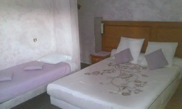 Comfort Tek Büyük Yataklı Oda