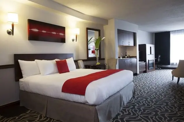 Süit, 1 En Büyük (King) Boy Yatak ve Çekyat, Avlu Manzaralı (Superior Suite with Balcony)