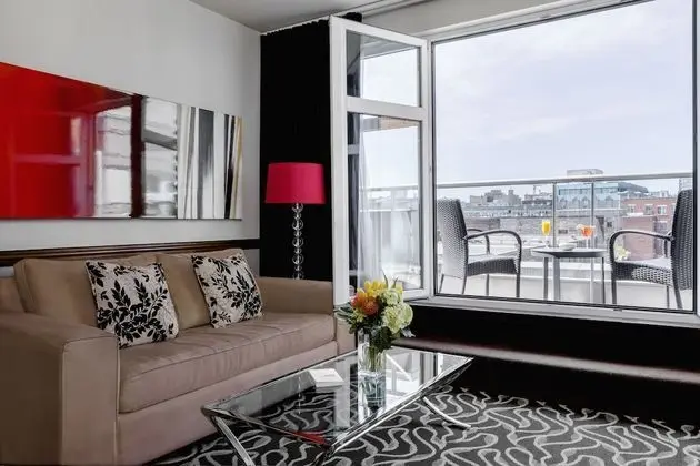 Süit, 1 En Büyük (King) Boy Yatak ve Çekyat, Avlu Manzaralı (Superior Suite with Balcony)