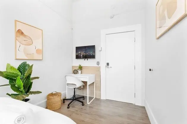 Economy Tek Büyük Yataklı Oda, Ortak Banyo