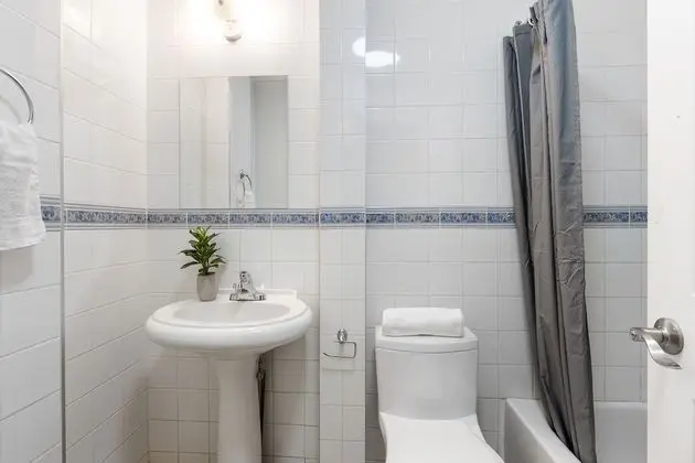 Economy Tek Büyük Yataklı Oda, Ortak Banyo
