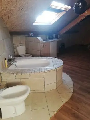 City Stüdyo, Banyolu/Duşlu (Le cocon)