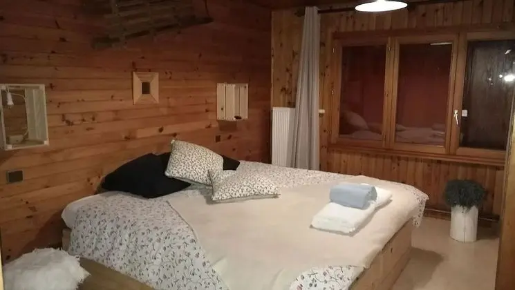 Basic Tek Büyük veya İki Ayrı Yataklı Oda