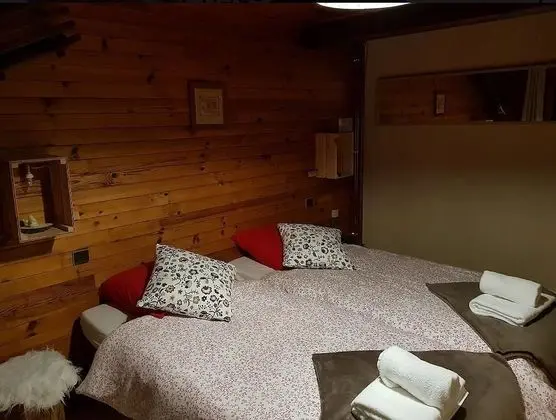 Basic Tek Büyük veya İki Ayrı Yataklı Oda