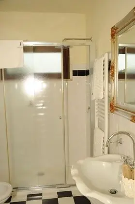 Romantic Tek Büyük Yataklı Oda, 1 Büyük (Queen) Boy Yatak