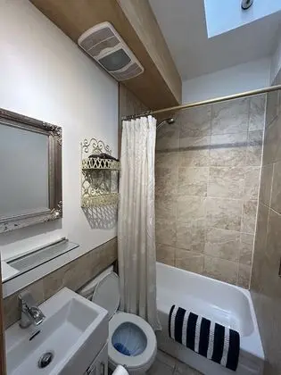 Oda, 1 Çift Kişilik Yatak, Özel Banyo (Hayden)