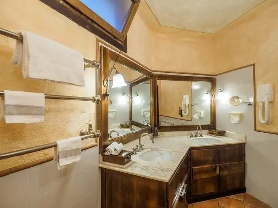 Tek Büyük Yataklı Oda