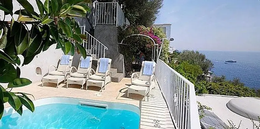 Villa, Sigara İçilebilir
