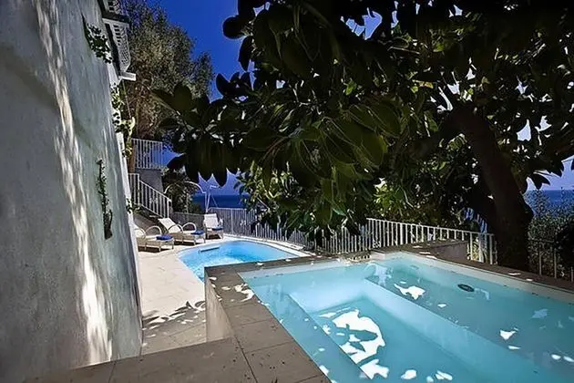 Villa, Sigara İçilebilir