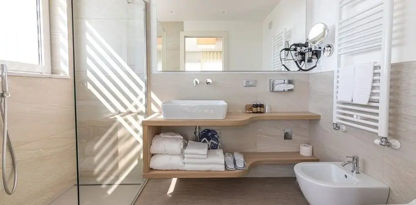 Premier Oda, 1 En Büyük (King) Boy Yatak, Sıcak Su Küveti, Deniz Manzaralı