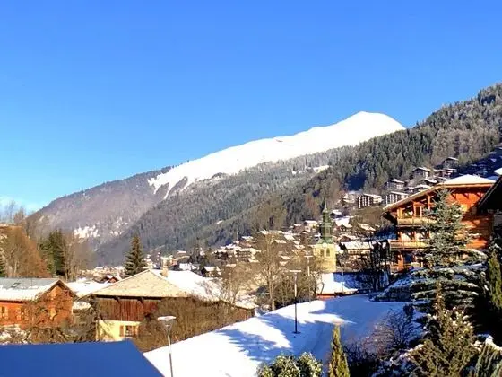 Üç Kişilik Oda, Balkon