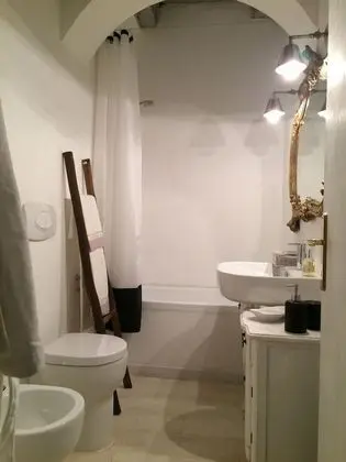 Deluxe Tek Büyük Yataklı Oda, Şehir Manzaralı (2 A)