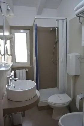 Standard Dört Kişilik Oda, Özel Banyo