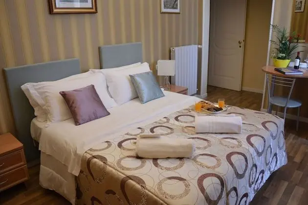 Standard Tek Büyük veya İki Ayrı Yataklı Oda, Özel Banyo