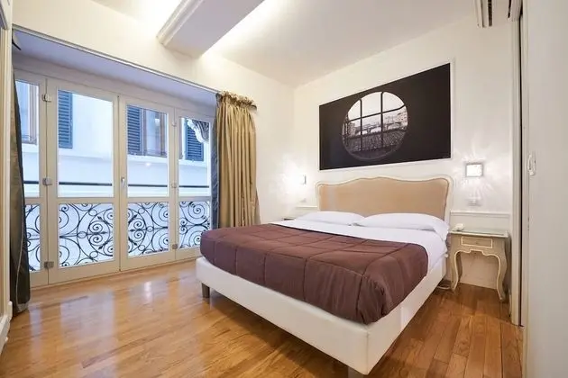 Classic Tek Büyük Yataklı Oda