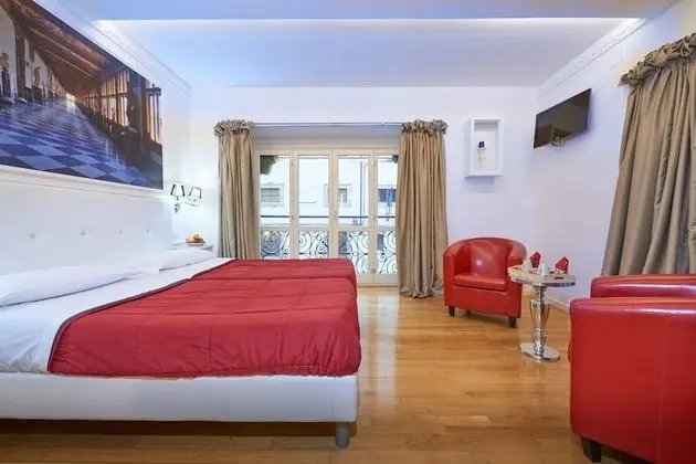 Classic Tek Büyük Yataklı Oda