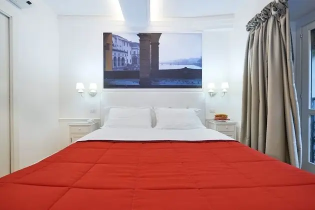 Classic Tek Büyük Yataklı Oda