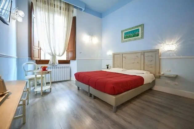 Classic Tek Büyük Yataklı Oda