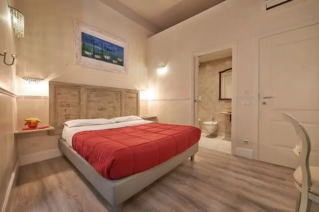 Classic Tek Büyük Yataklı Oda