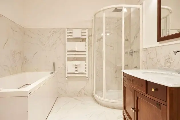 Classic Üç Kişilik Oda