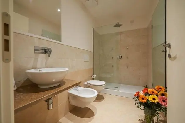 Classic Üç Kişilik Oda