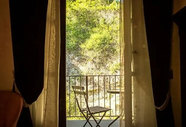 Tek Büyük Yataklı Oda, 1 Büyük (Queen) Boy Yatak, Sigara İçilmez, Balkon (Beethoven )