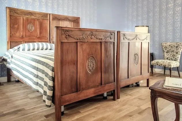 Tek Büyük Yataklı Oda, 1 Büyük (Queen) Boy Yatak, Sigara İçilmez (Brahms )