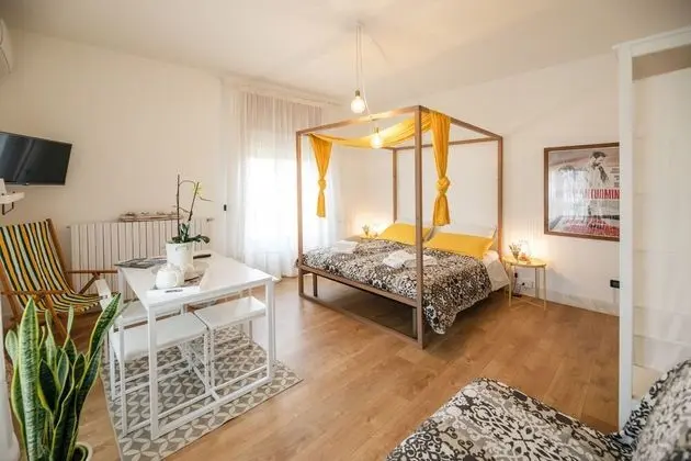 Dört Kişilik Oda (Sole)