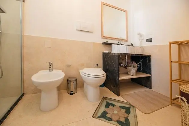 Üç Kişilik Oda (Mare)