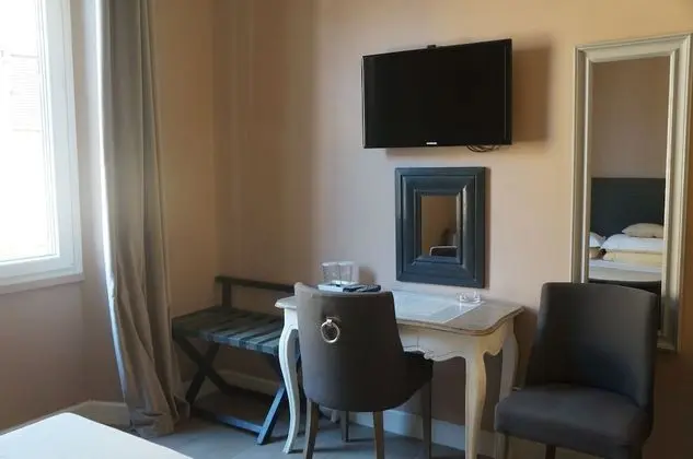 Tek Büyük veya İki Ayrı Yataklı Oda