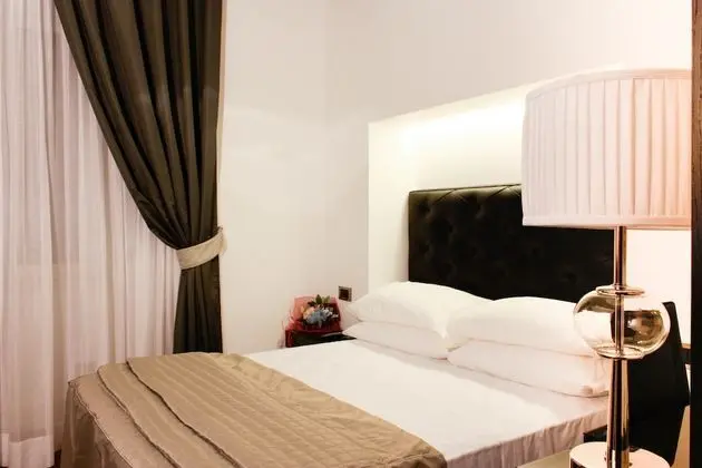 Classic Tek Büyük Yataklı Oda