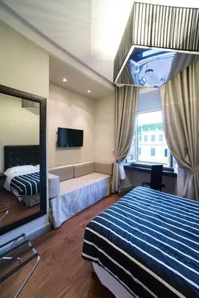 Classic Tek Büyük Yataklı Oda