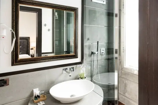 Classic Tek Büyük Yataklı Oda