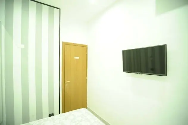 Basic Tek Büyük Yataklı Oda