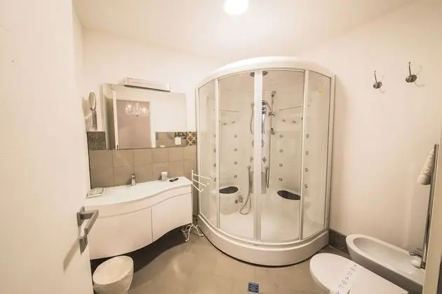 Dört Kişilik Oda, 1 Yatak Odası, Sauna, Zemin Kat