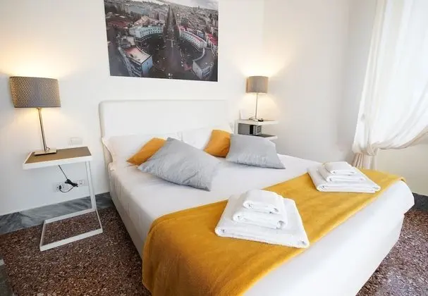 Honeymoon Tek Büyük Yataklı Oda