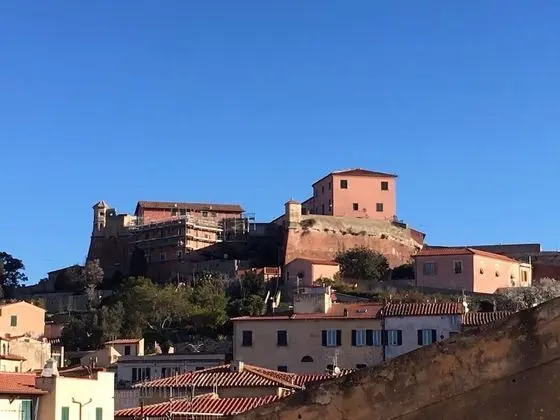 Tek Büyük veya İki Ayrı Yataklı Oda, Şehir Manzaralı
