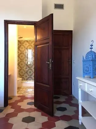 Tek Büyük veya İki Ayrı Yataklı Oda, Şehir Manzaralı